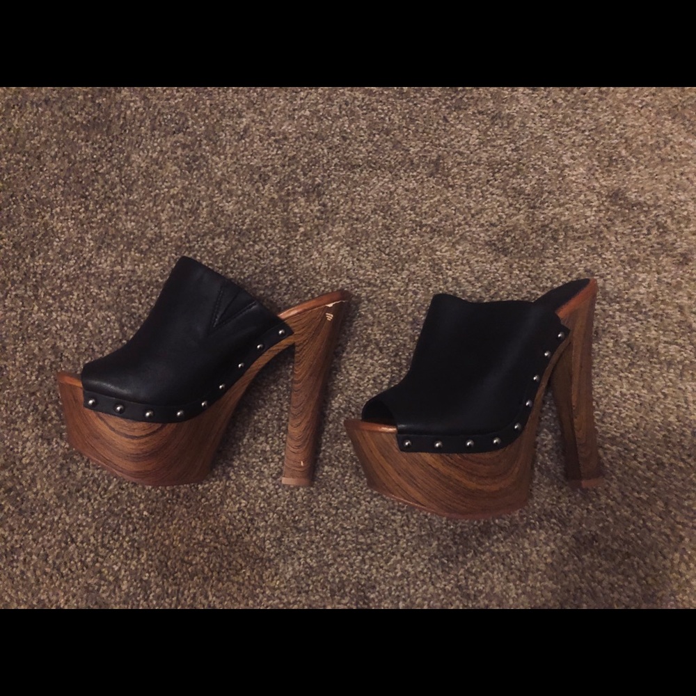 Jessica Simpson Heels - Picture 3 of 4